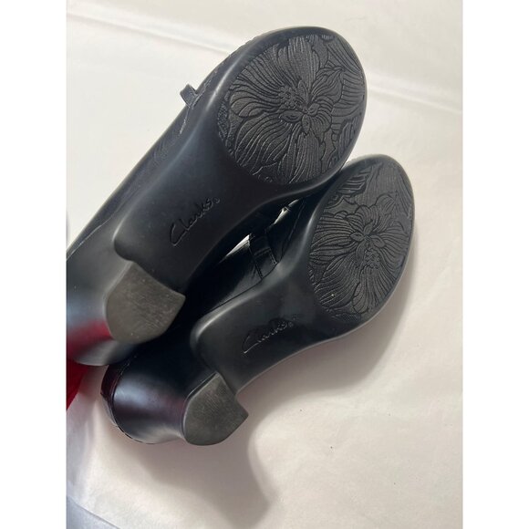 Clarks Womens Black Leather Heels 2.5 Inch Size 8.5 - Picture 4 of 10